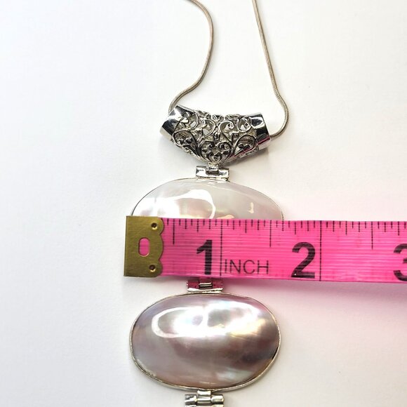 Genuine Mother of Pearl Pendant Necklace - Picture 13 of 16